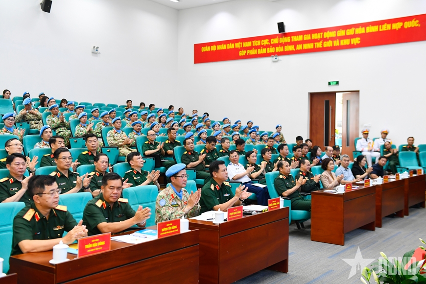 /UploadStore/admin/260527 hoi nghi qdnd/5.jpg